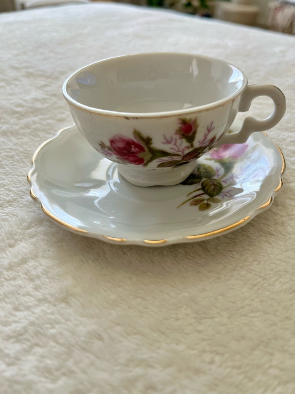 Demitasse Tea Cups and Saucers - Picture 6 of 13